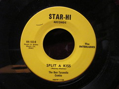 Interludes - Wan't To Know/split Kiss    photo label