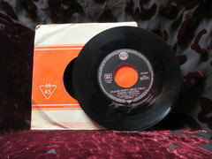 Presley, Elvis - Devil In Disguise