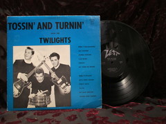 Twilights - Tossin' And Turnin'
